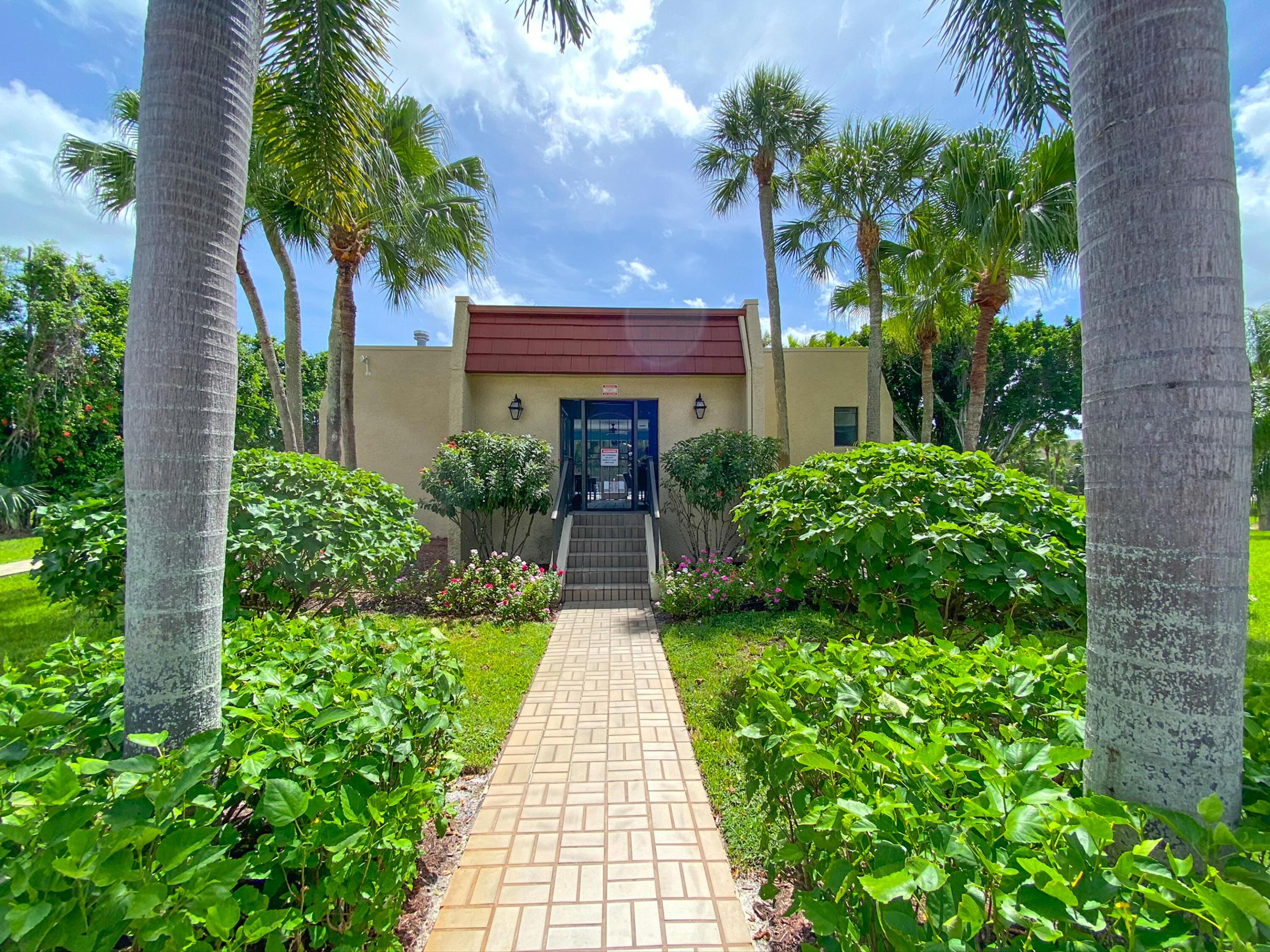 FOUNTAINS OF PALM BEACH CONDO 3 - Residential