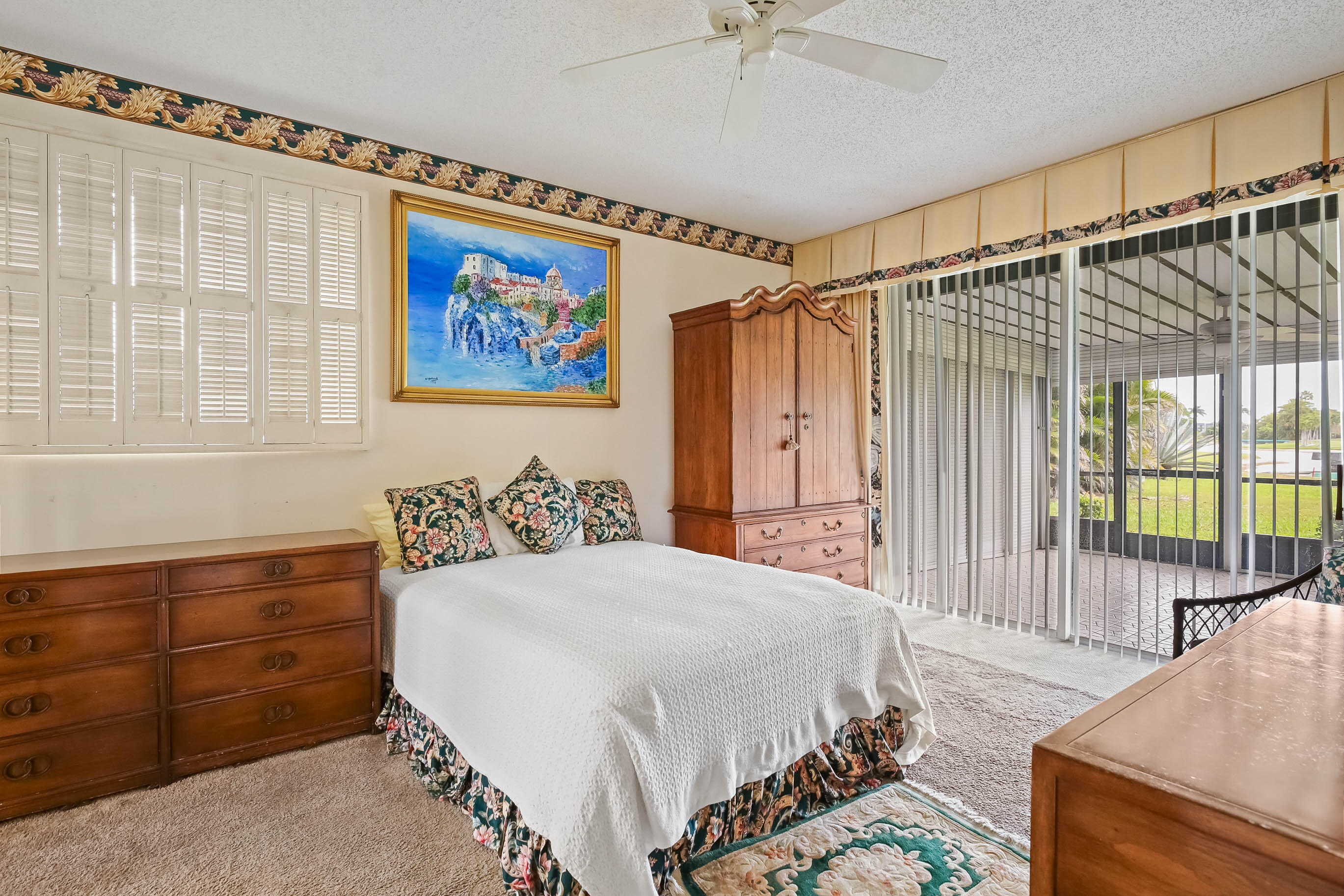 FOUNTAINS OF PALM BEACH CONDO 3 - Residential