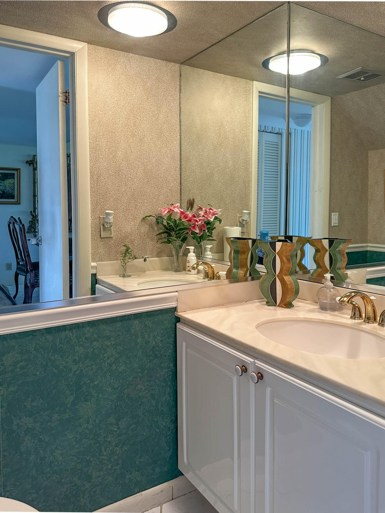 FOUNTAINS OF PALM BEACH CONDO 3 - Residential