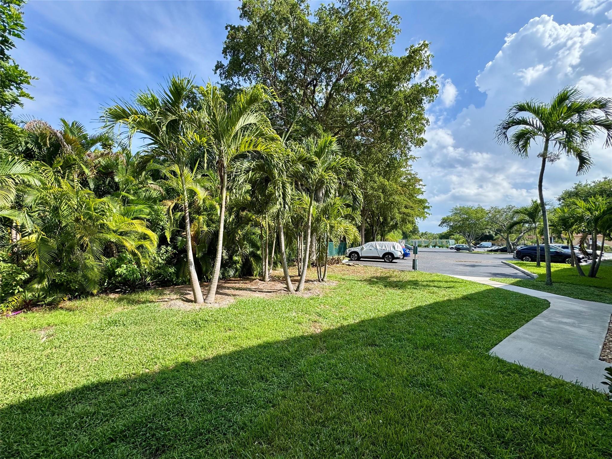 351 NE 19th Pl 109K