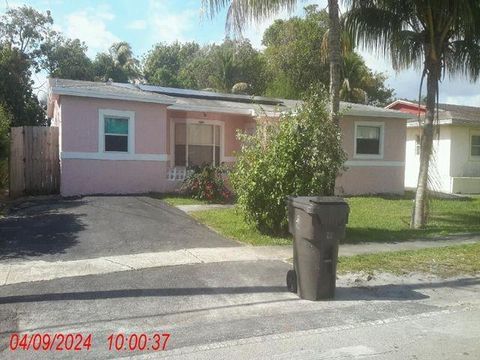 A home in Lauderdale Lakes