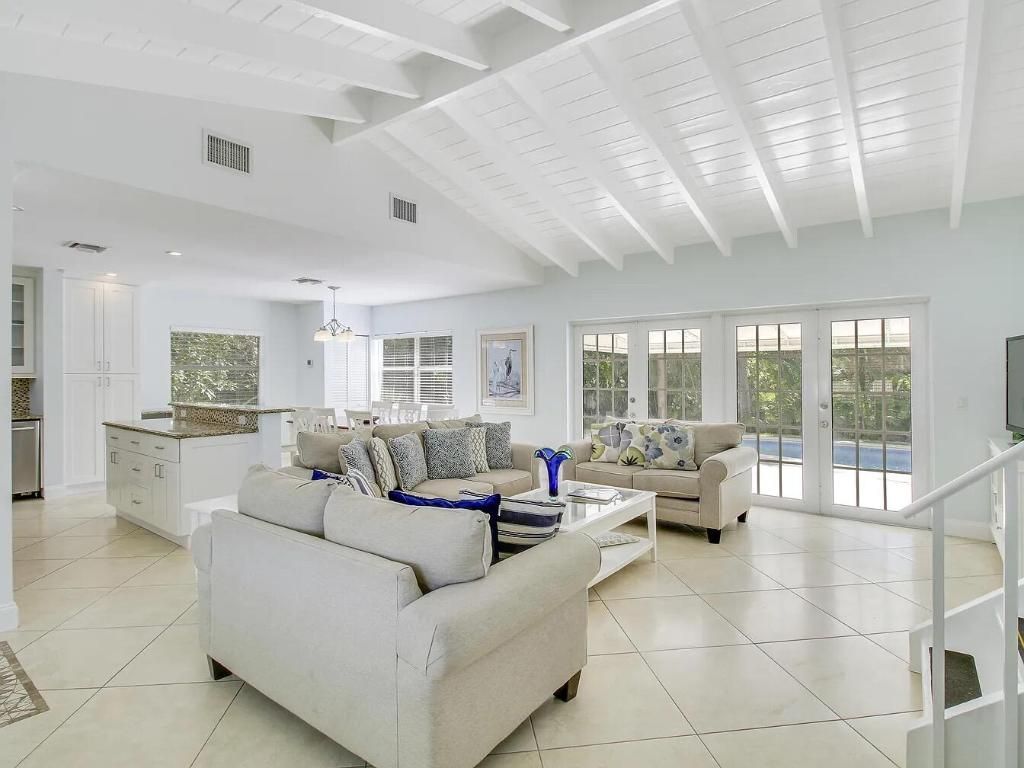 Photo of 1310 Manor Drive, Singer Island, FL 33404 (MLS # R11142831)