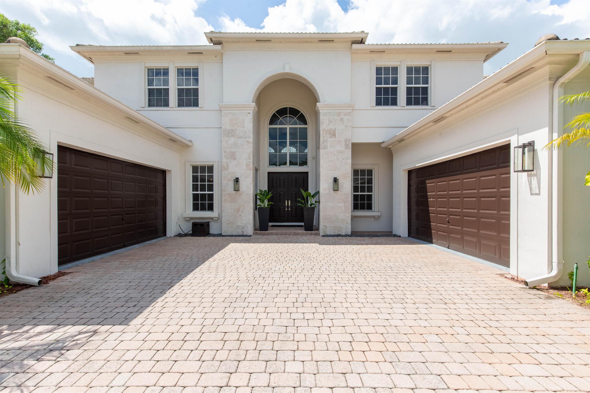 12486 World Cup Lane