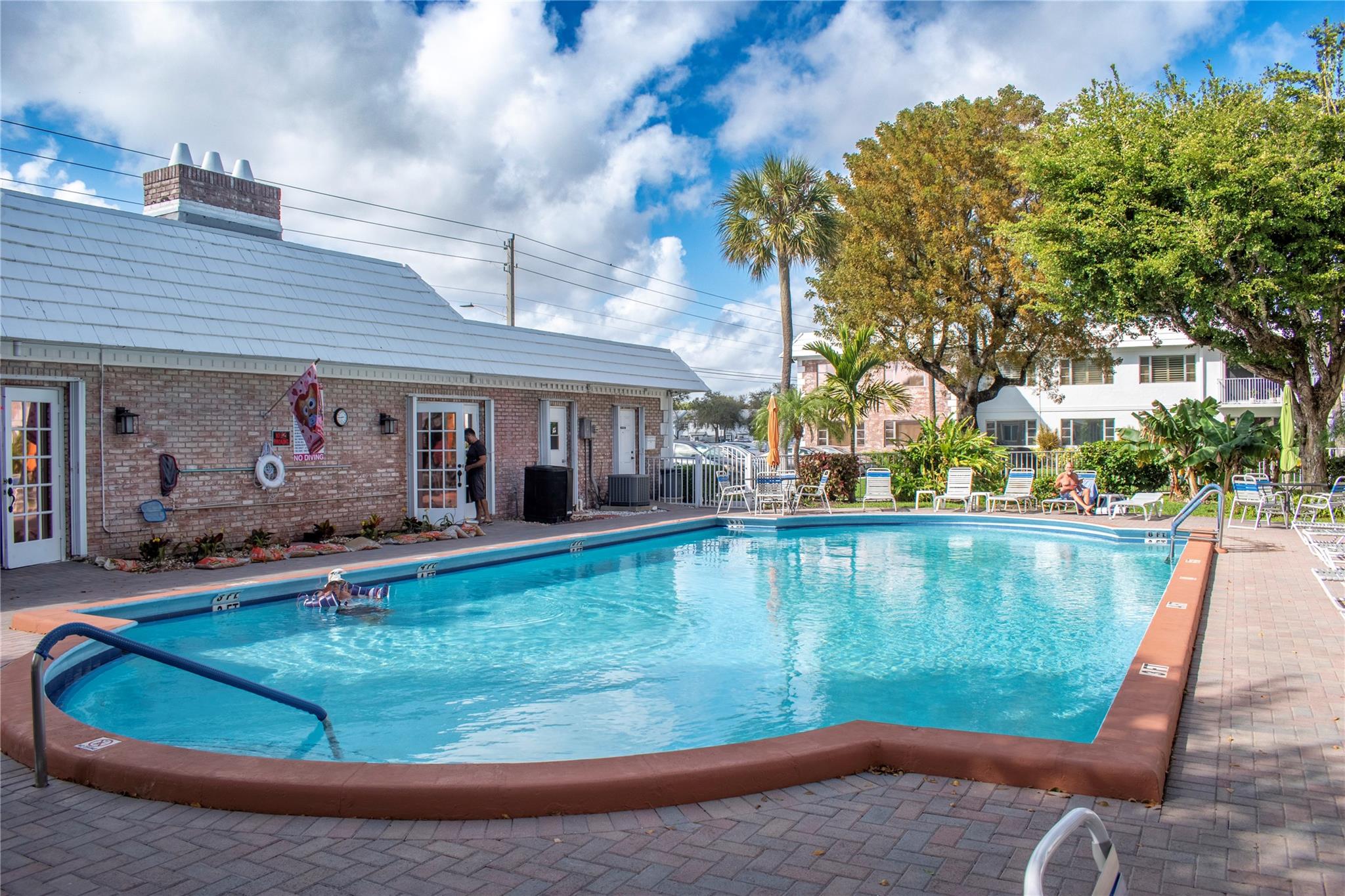 330 S Cypress Rd 628