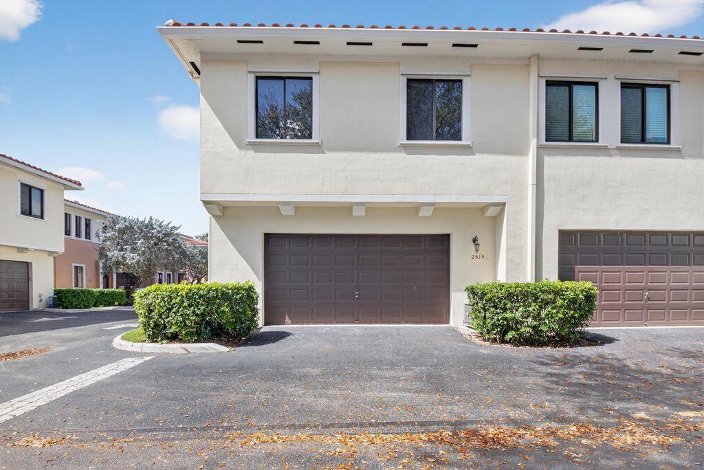 Photo of 2515 Venetian Court, Boynton Beach, FL 33426 (MLS # B26002080)