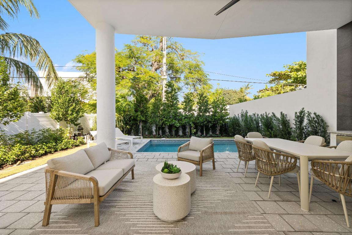 LA HACIENDA DELRAY - Residential