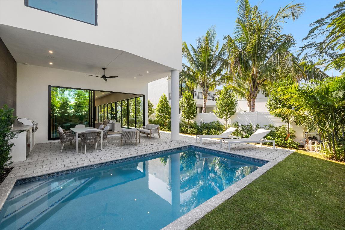 LA HACIENDA DELRAY - Residential