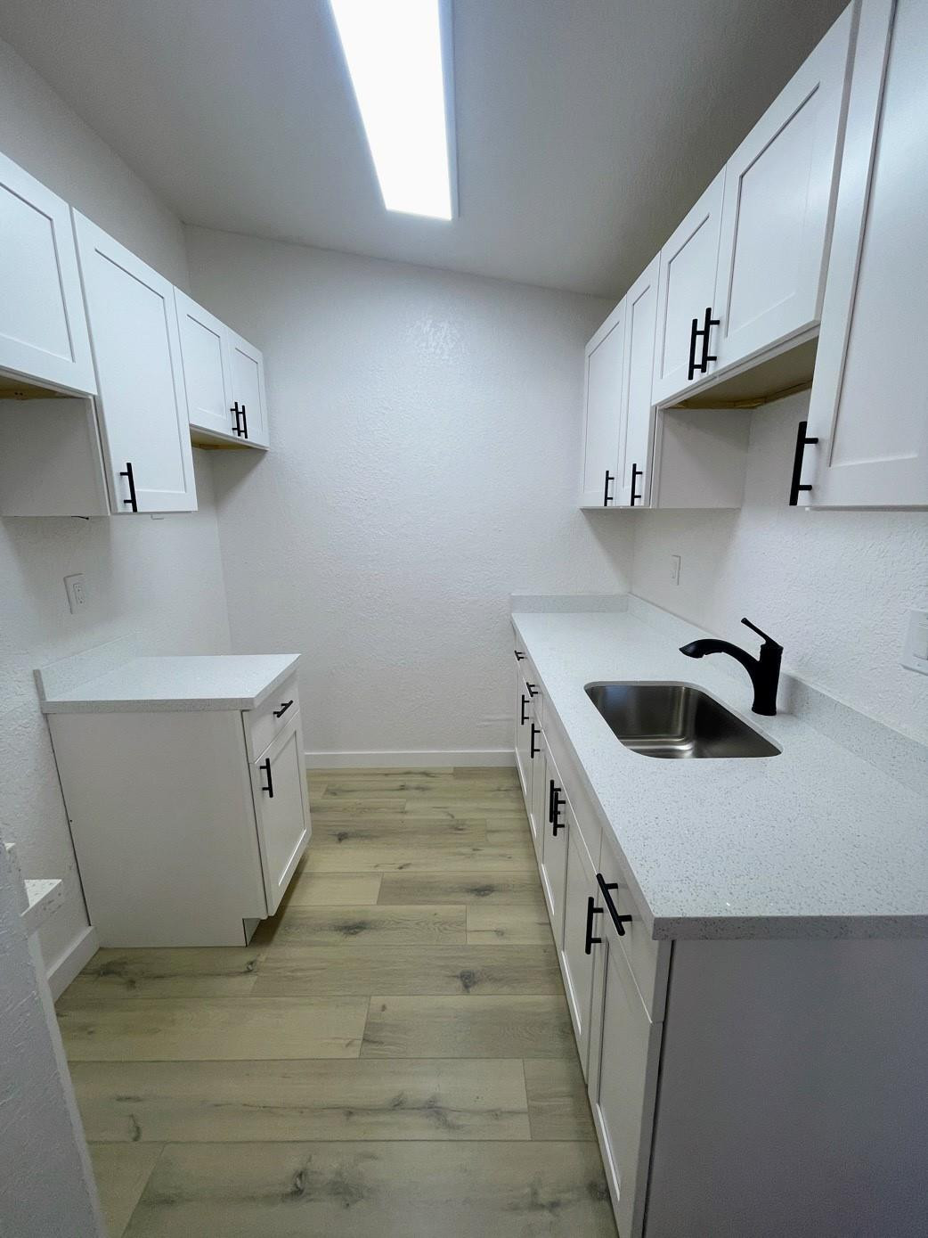 LAKE ISLAND - Residential