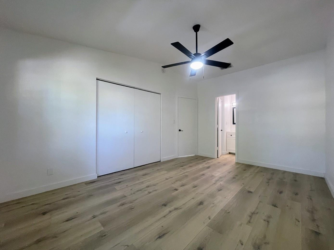 LAKE ISLAND - Residential