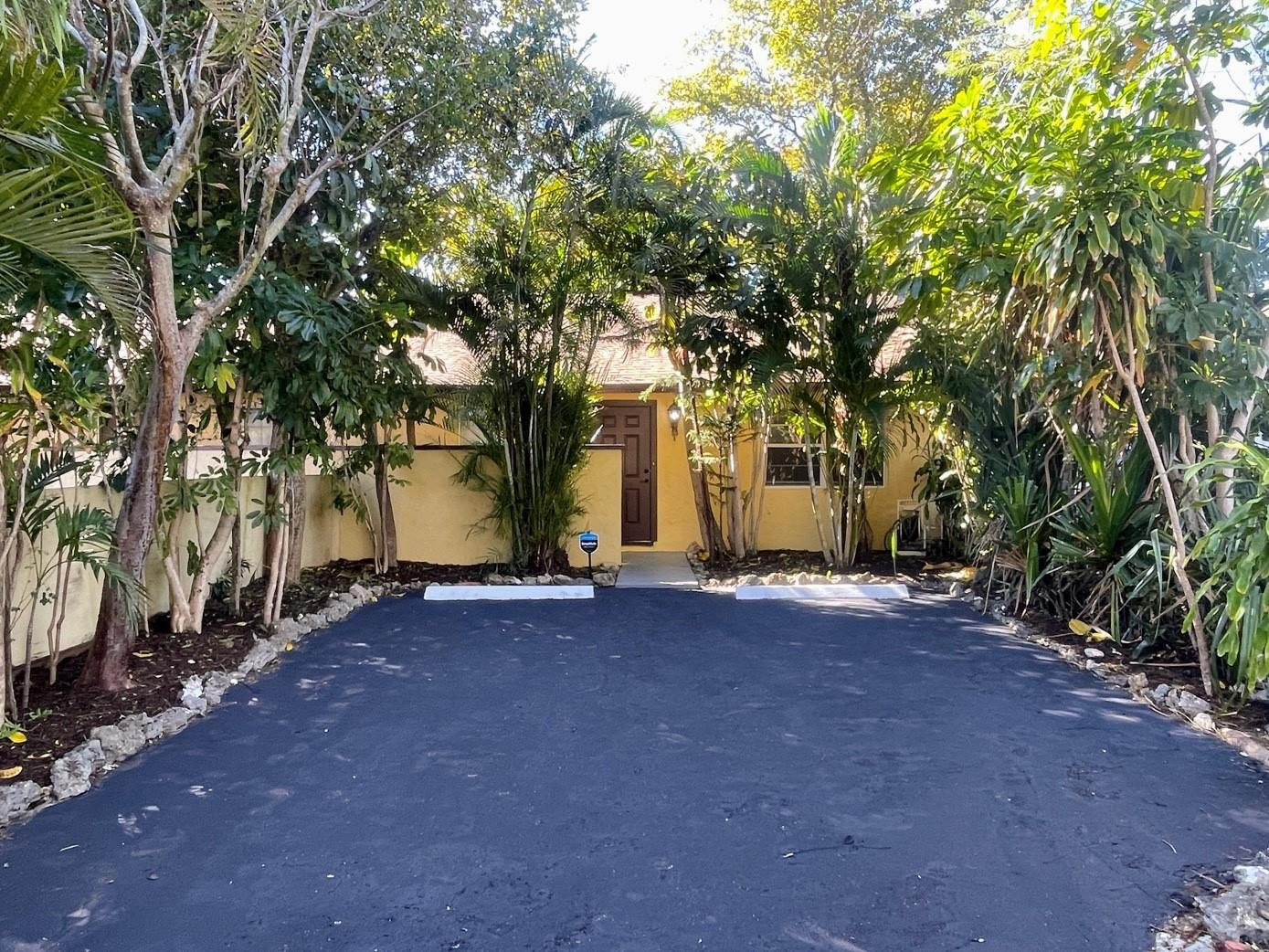 LAKE ISLAND - Residential