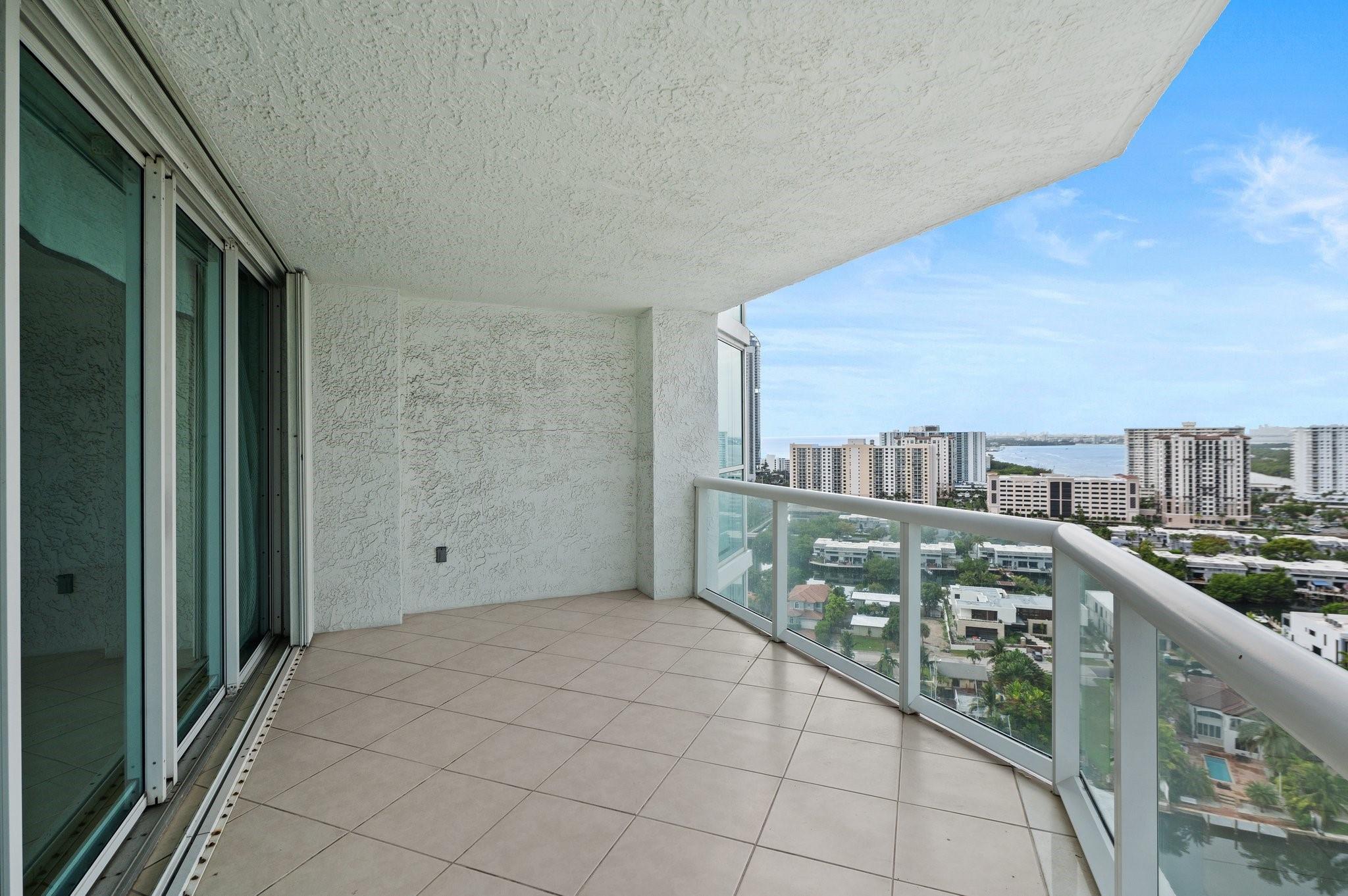 OCEANIA IV - Residential