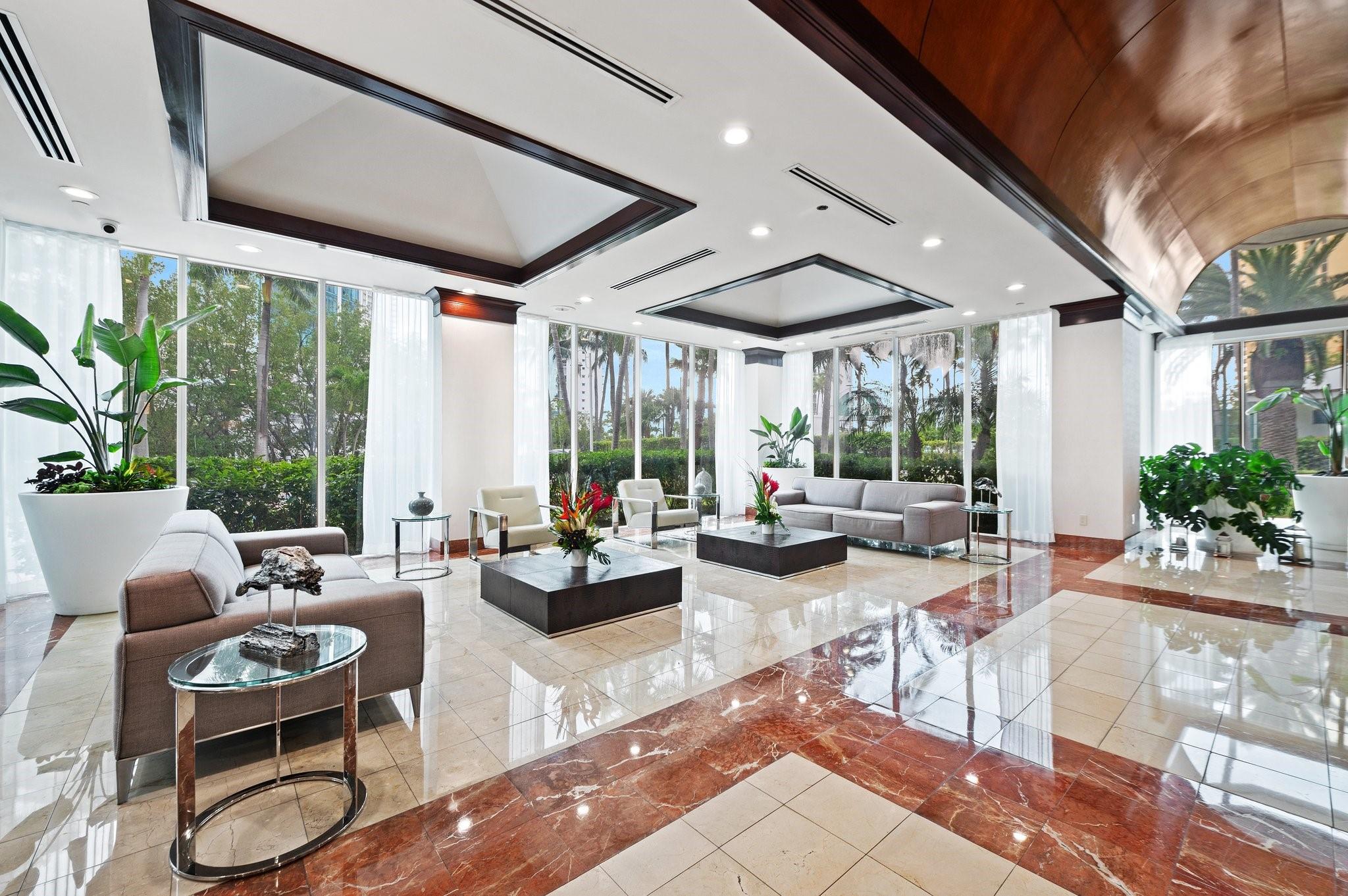 OCEANIA IV - Residential