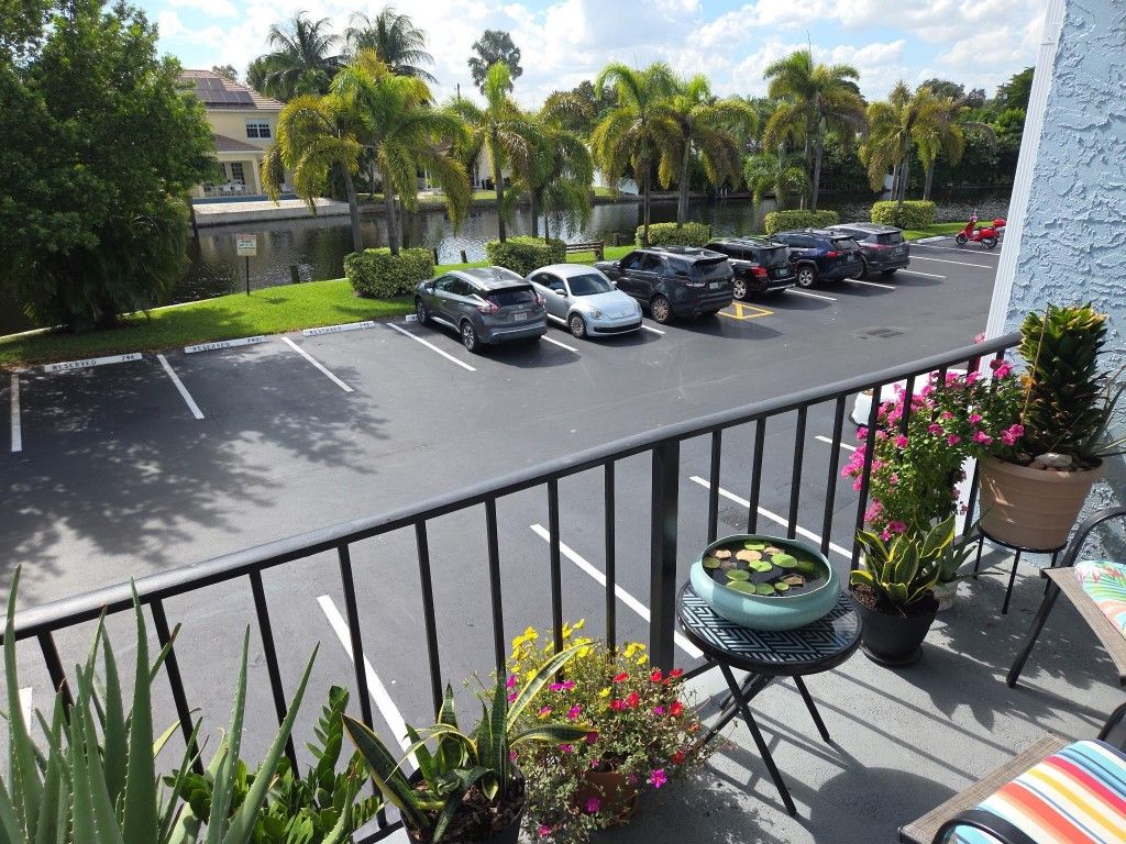 Photo of 3004 NE 5th Terrace #201C, Wilton Manors, FL 33334 (MLS # F10533880)
