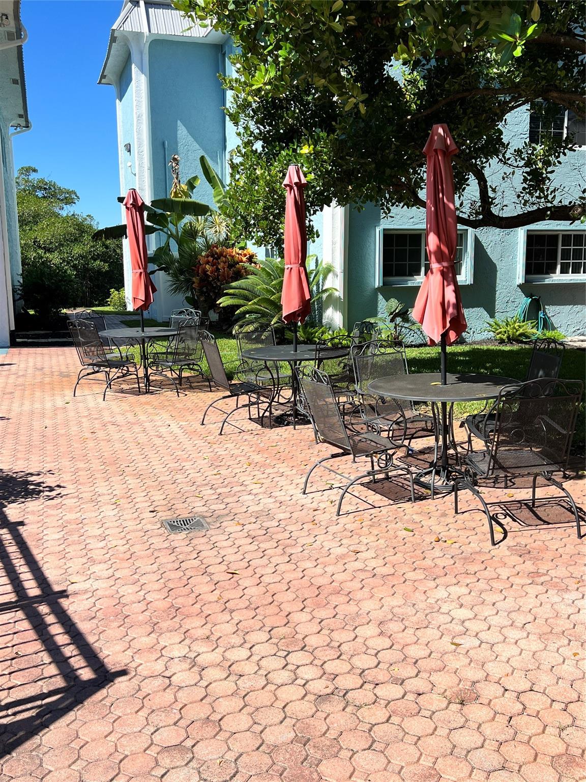 River Manor - Residential Lease