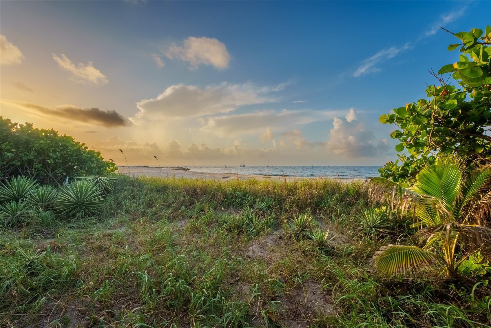 HILLSBORO SHORES SEC - Residential