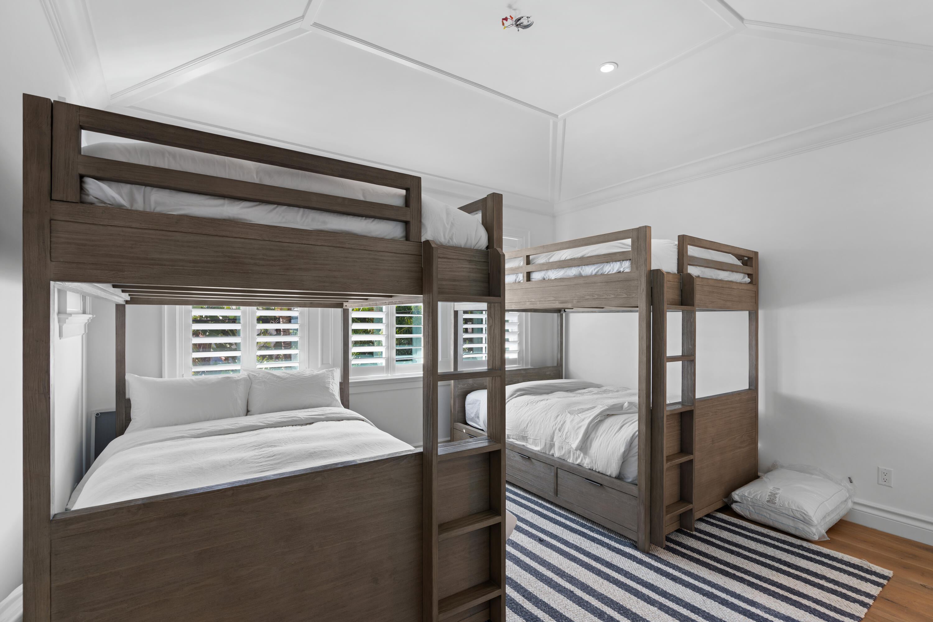 Tropic Isle - Residential