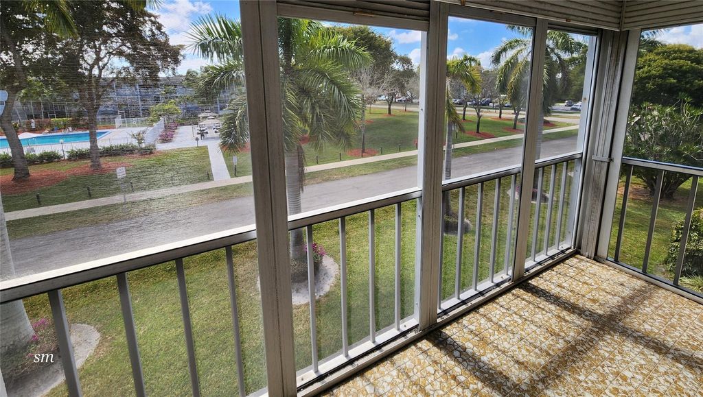 Photo of 4900 Washington Street #309, Hollywood, FL 33021 (MLS # F10555314)