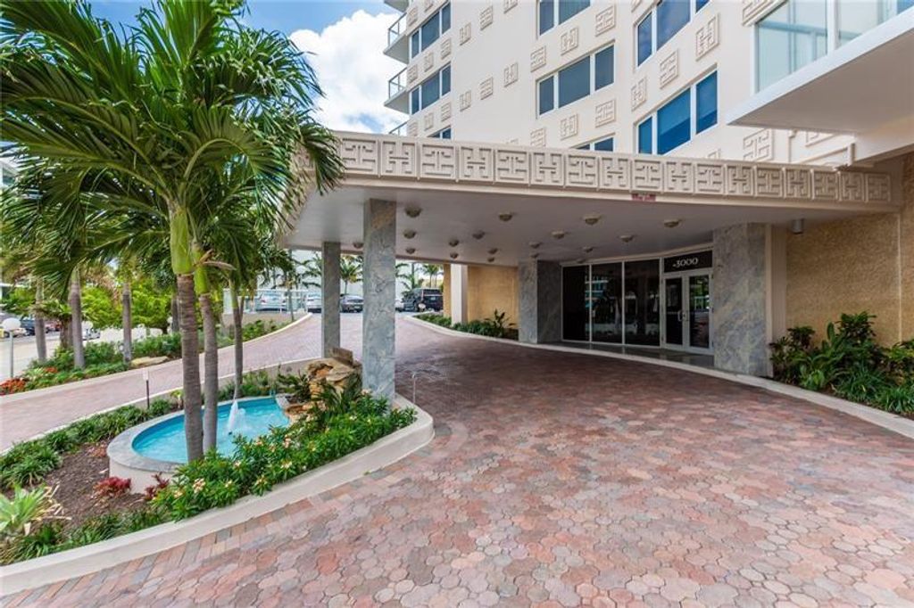 Photo of 3000 Holiday Drive #1106, Fort Lauderdale, FL 33316 (MLS # F10524062)