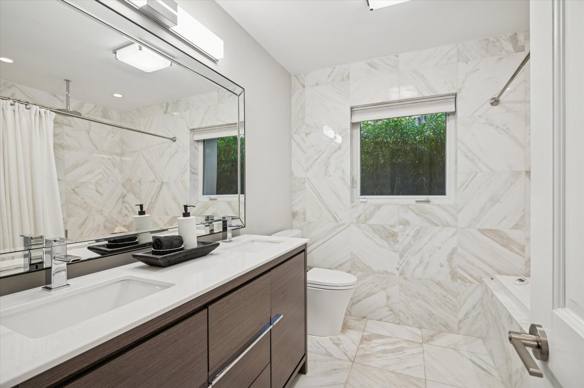 EDGEWATER ESTATES - Residential