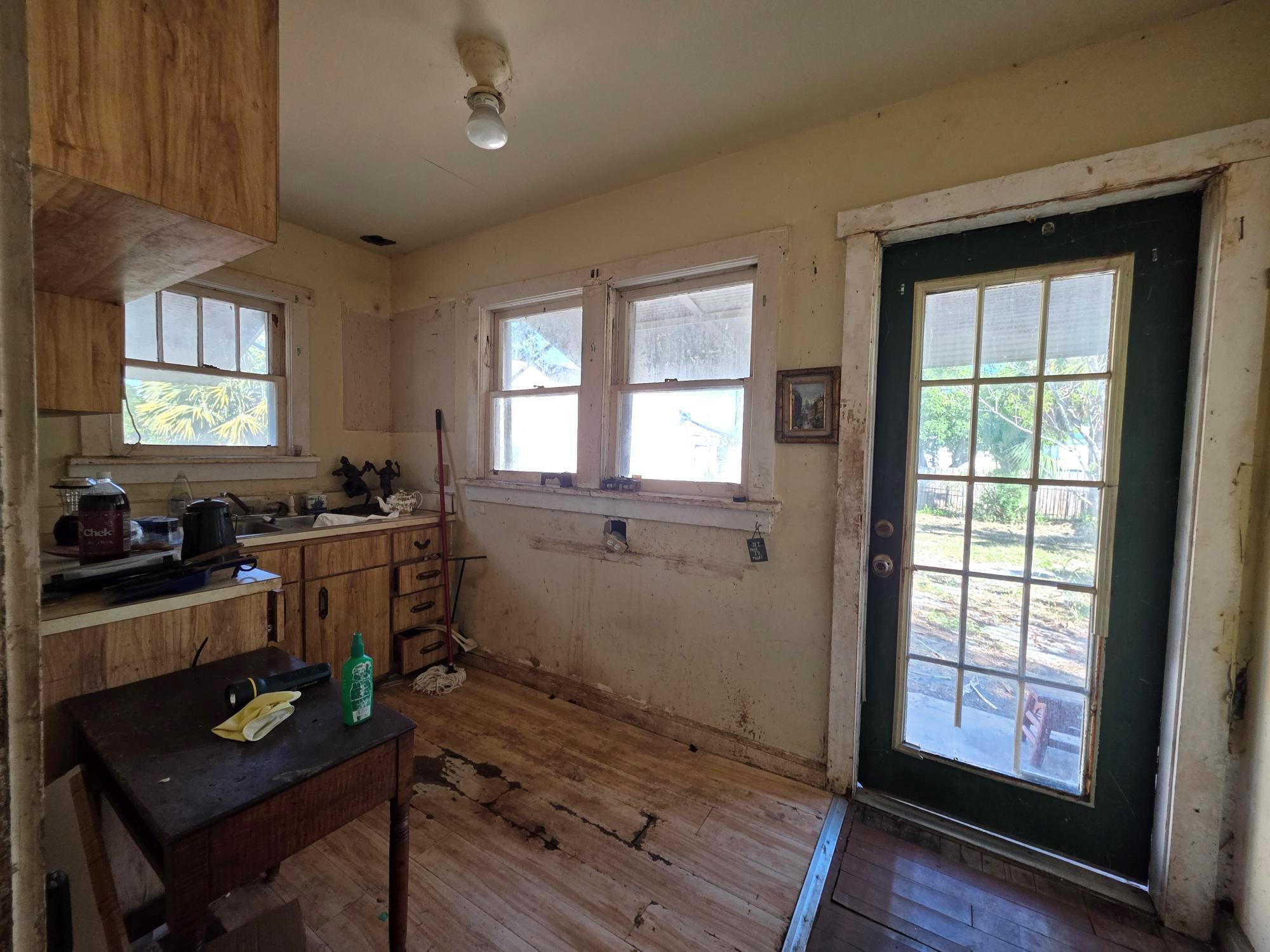 LAKE WORTH TOWN OF - Residential