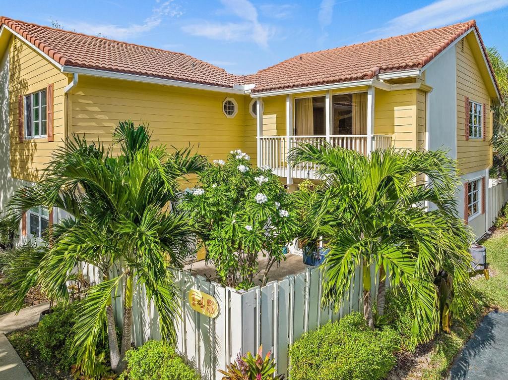 Photo of 145 Seabreeze Circle, Jupiter, FL 33477 (MLS # R10939399)