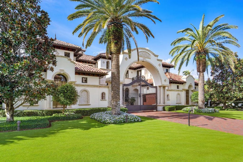 Photo of 2055 Royal Palm Way, Boca Raton, FL 33432 (MLS # R10955546)