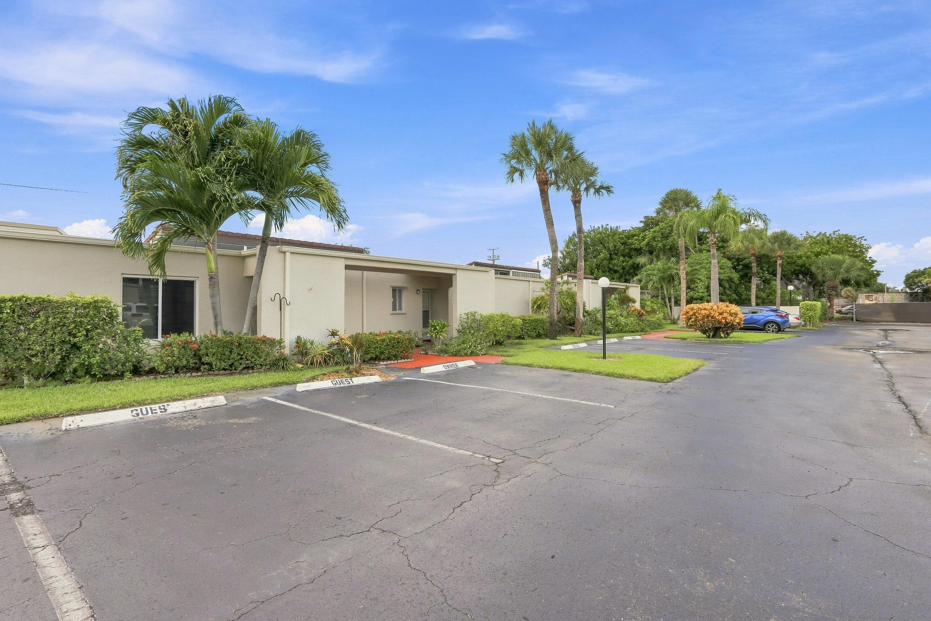 2538 Boundbrook Drive S 137