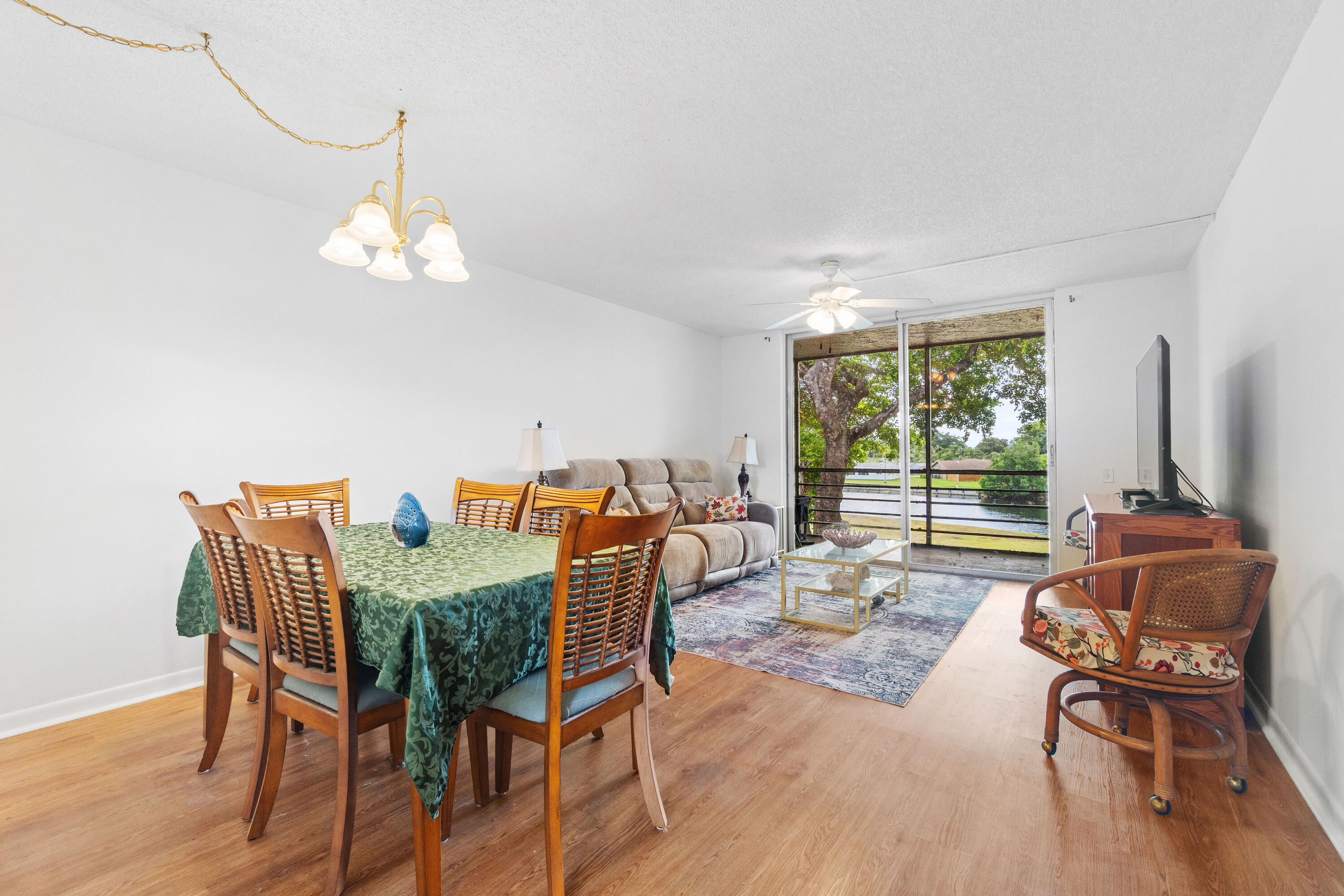 LIME BAY CONDOMINIUM 3 - Residential