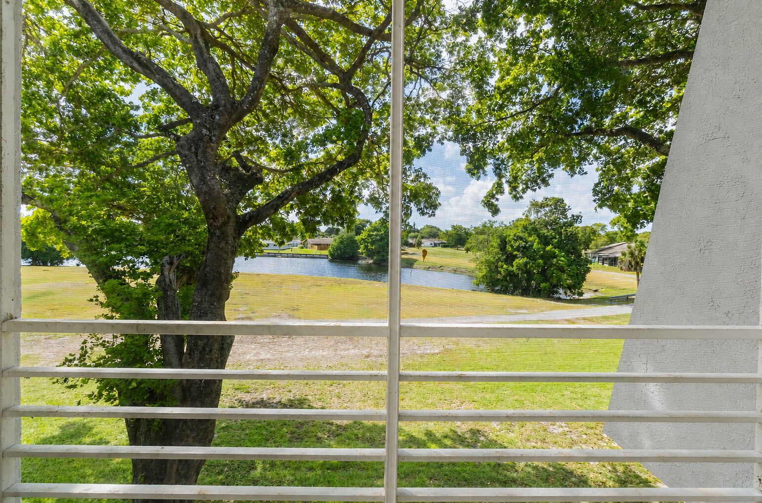 LIME BAY CONDOMINIUM 3 - Residential