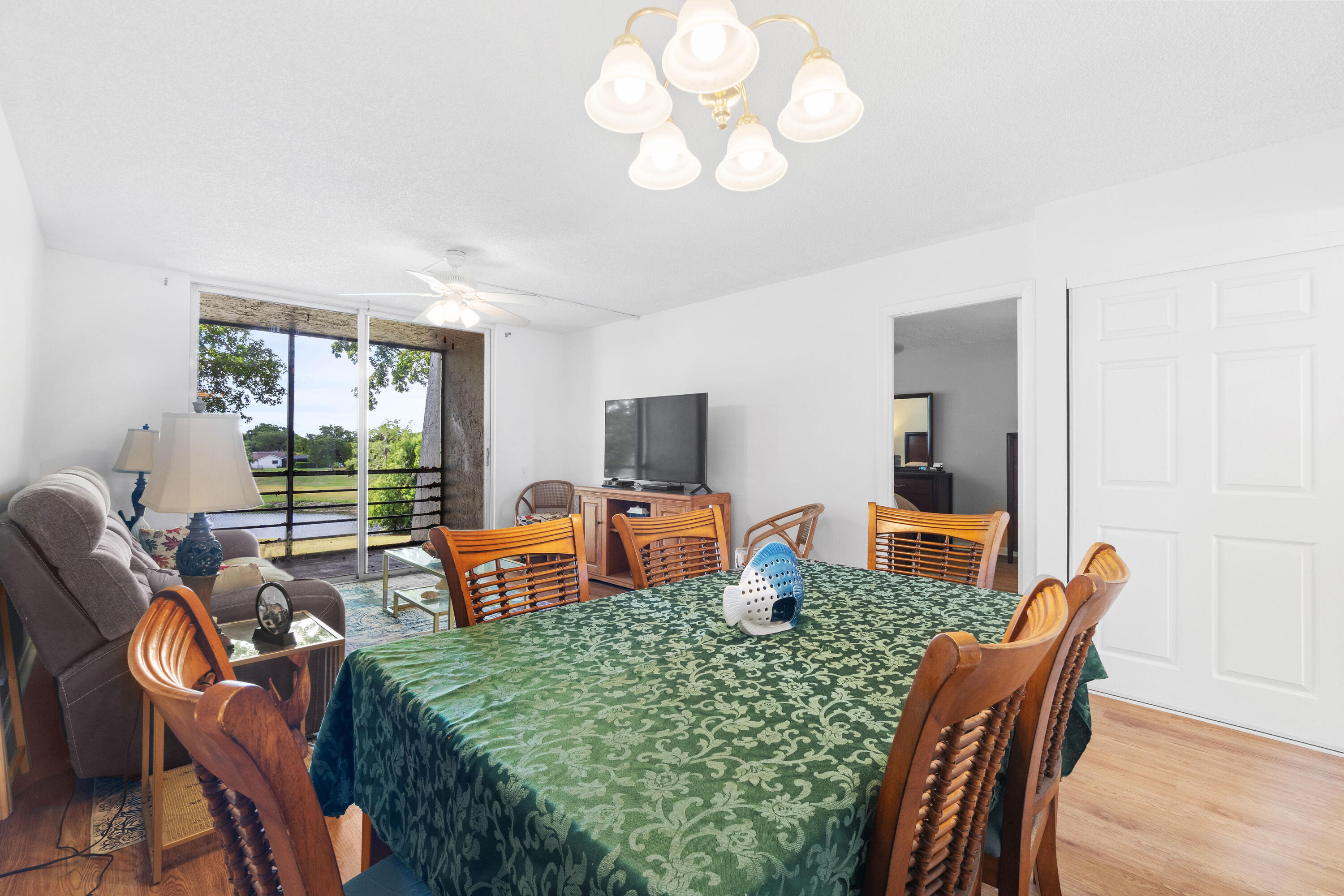LIME BAY CONDOMINIUM 3 - Residential
