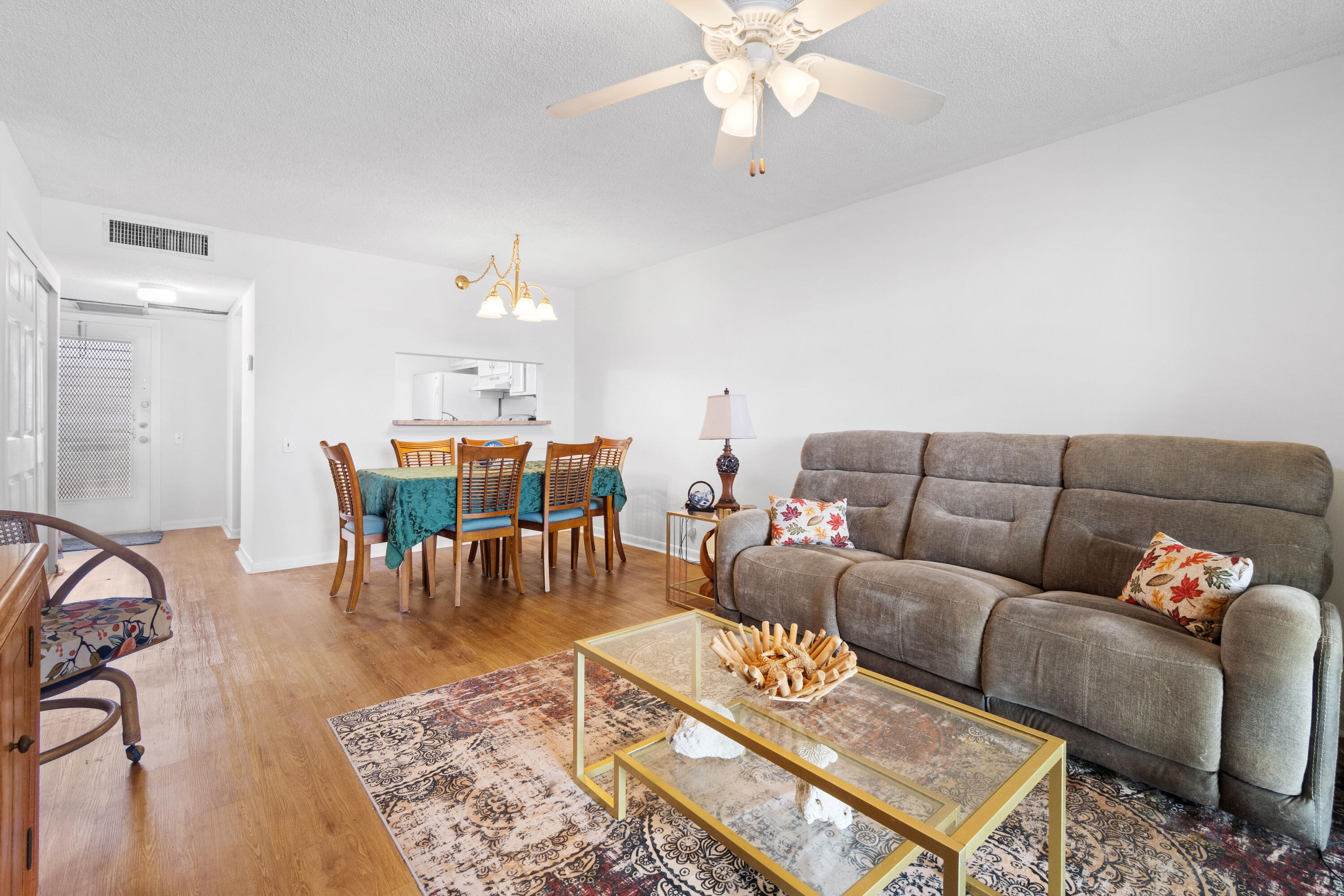 LIME BAY CONDOMINIUM 3 - Residential