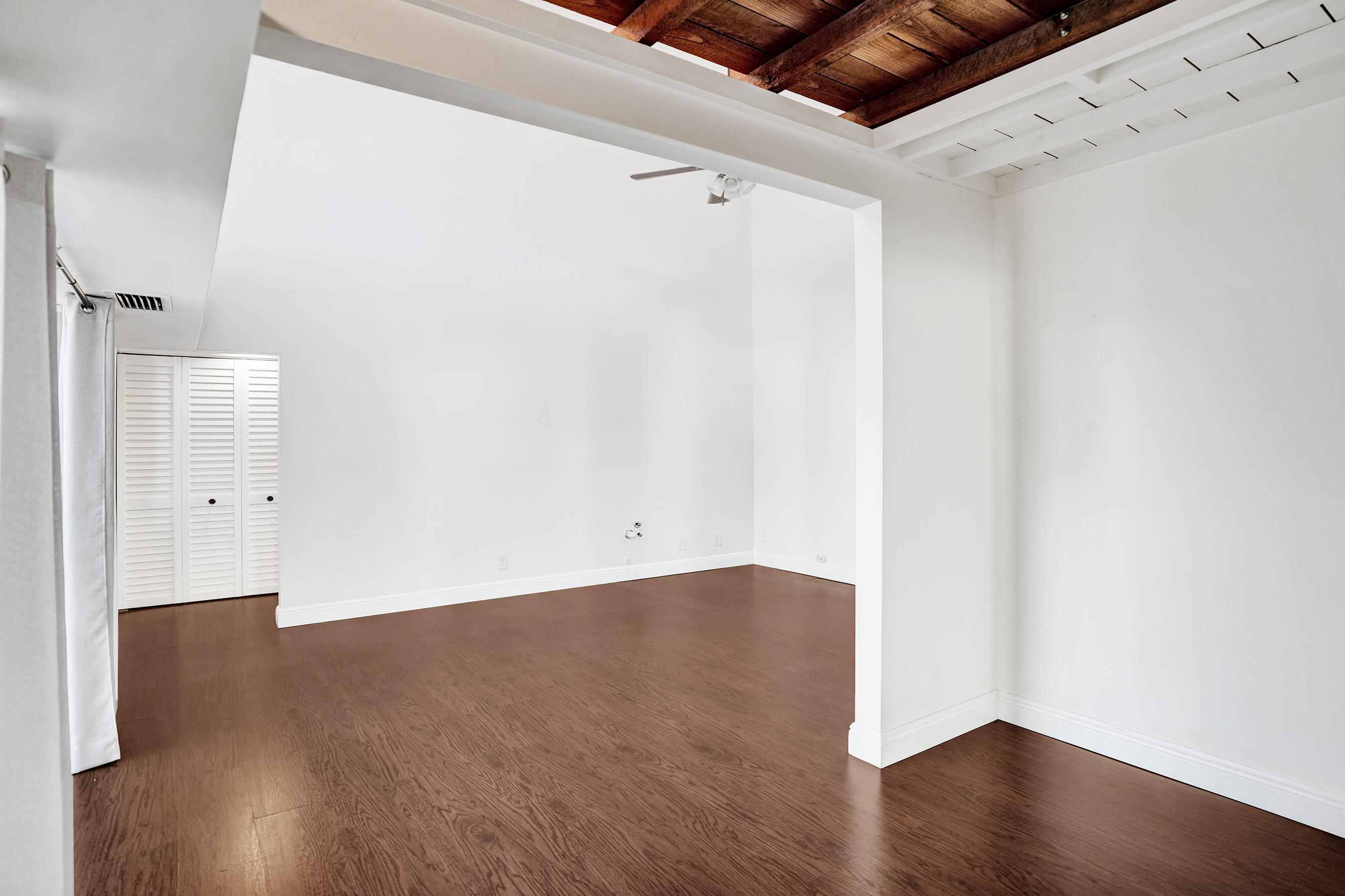 ROYAL PALM LAKE ESTATES - Residential