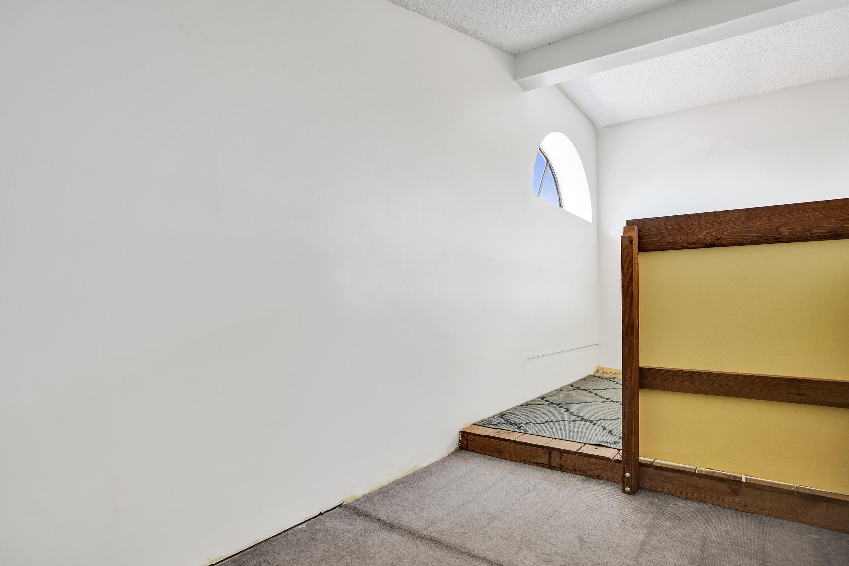 ROYAL PALM LAKE ESTATES - Residential