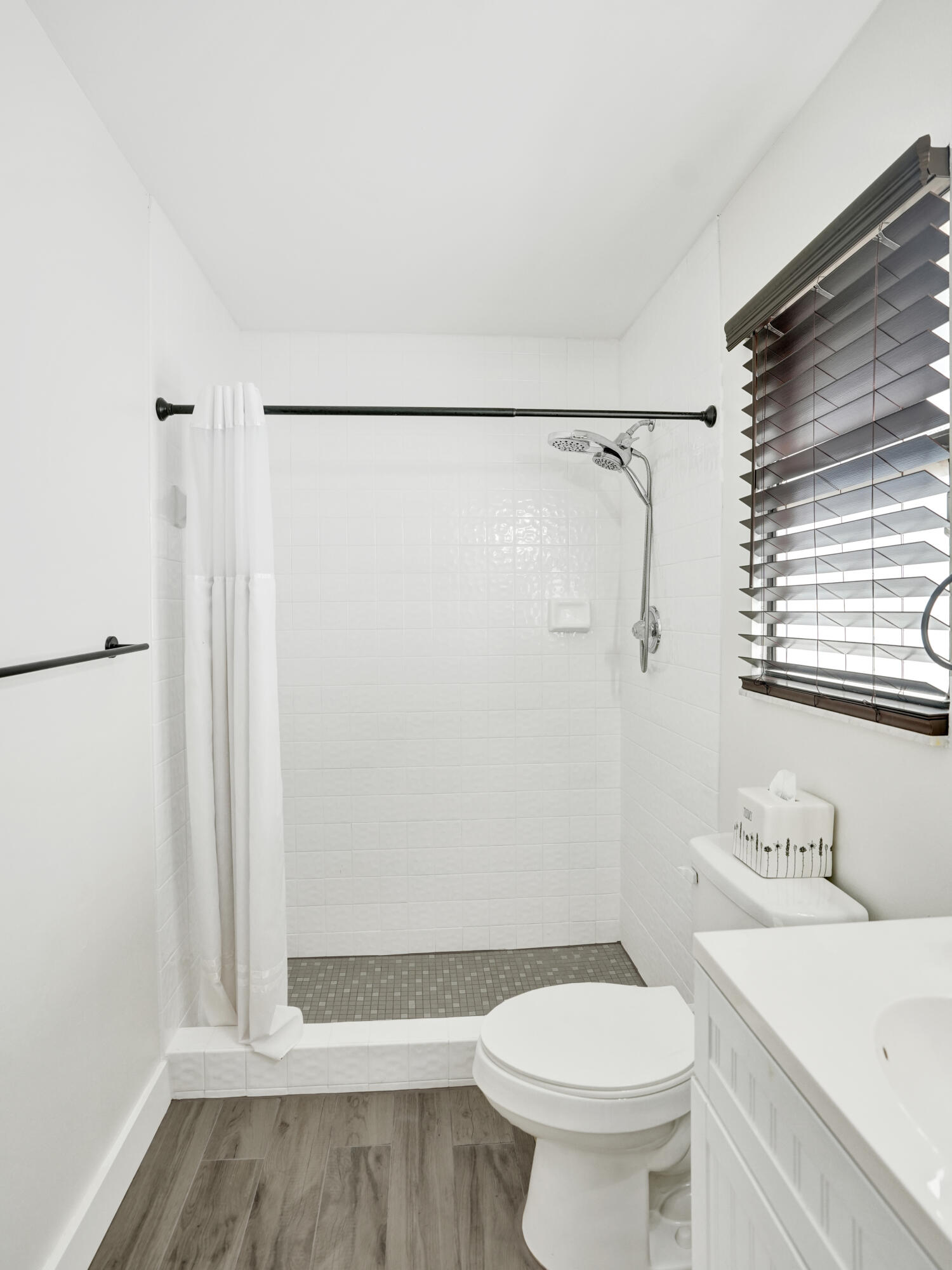 ROYAL PALM LAKE ESTATES - Residential