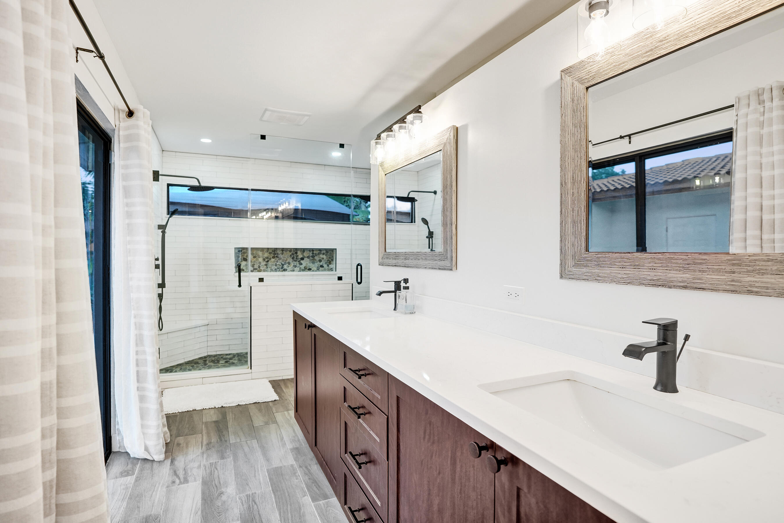 ROYAL PALM LAKE ESTATES - Residential