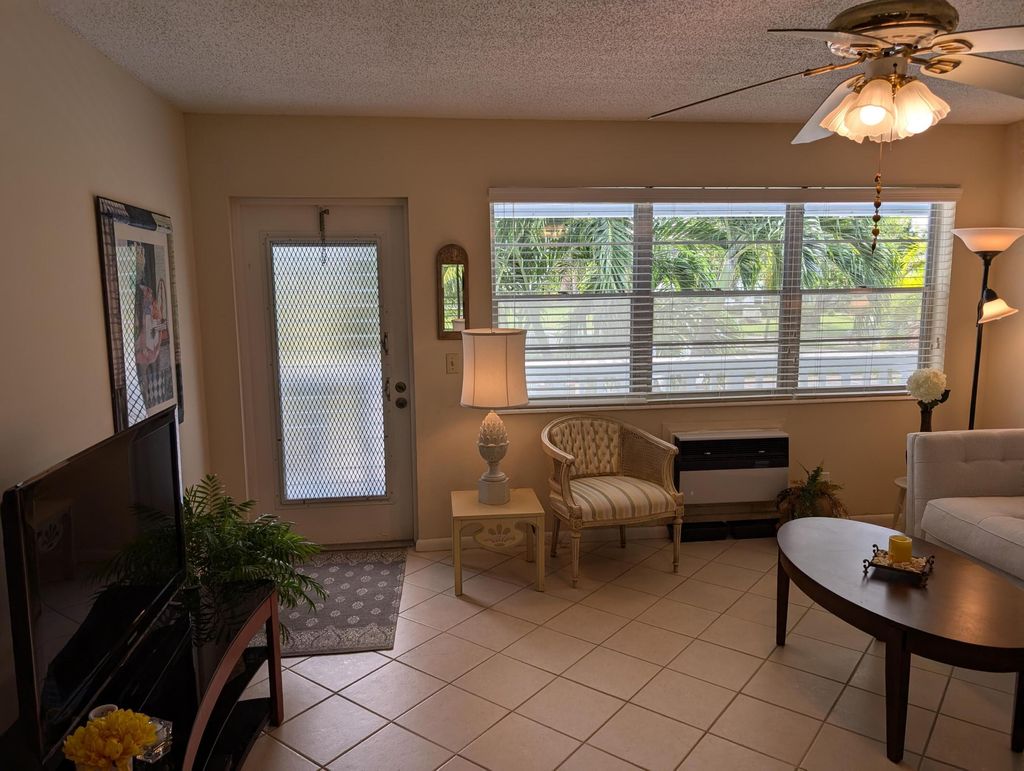 Photo of 436 Markham T #436, Deerfield Beach, FL 33442 (MLS # B26018231)