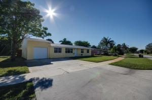 NORTH PALM BEACH VILLAGE OF 4 - Residential Lease