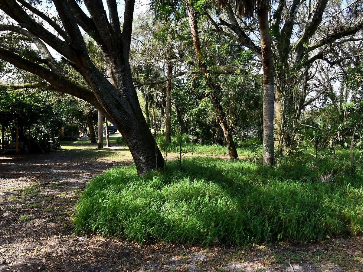 Check out this beautiful lot in Harmony Heights. This land is only 15 minutes to the beaches, 8 minutes to downtown, and 5 minutes from I95! Public water, electric, etc is available! Come build your dream home in the Sunrise City!