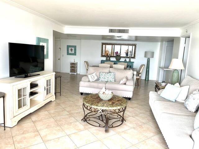 PALM BEACH HOUSE CONDO - Residential Lease