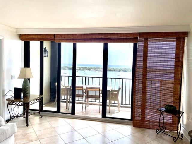 PALM BEACH HOUSE CONDO - Residential Lease