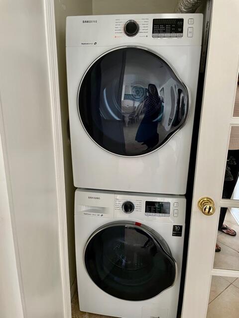 PALM BEACH HOUSE CONDO - Residential Lease