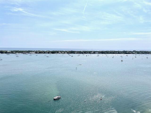 PALM BEACH HOUSE CONDO - Residential Lease