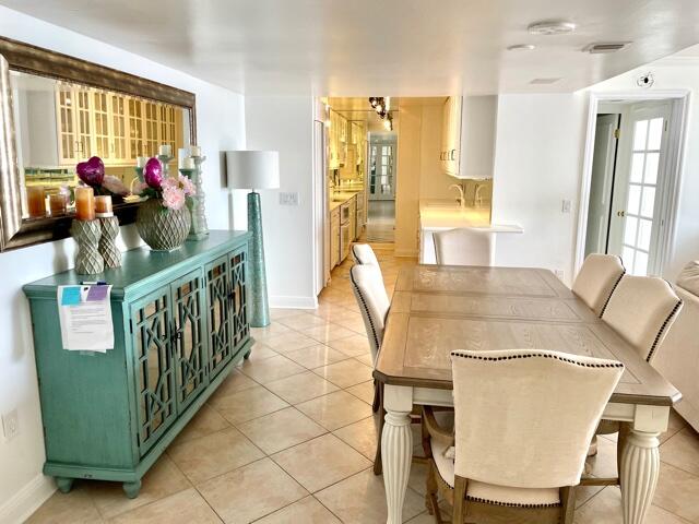 PALM BEACH HOUSE CONDO - Residential Lease