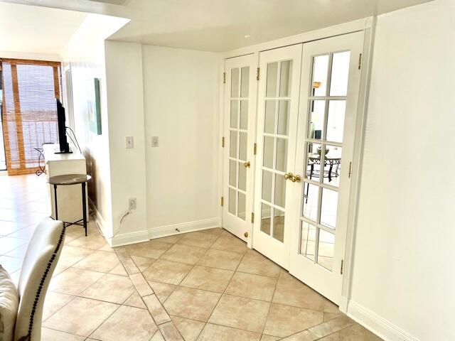 PALM BEACH HOUSE CONDO - Residential Lease