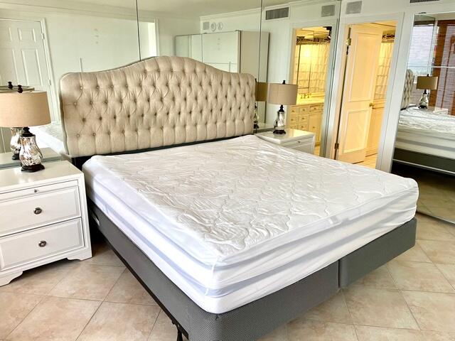 PALM BEACH HOUSE CONDO - Residential Lease