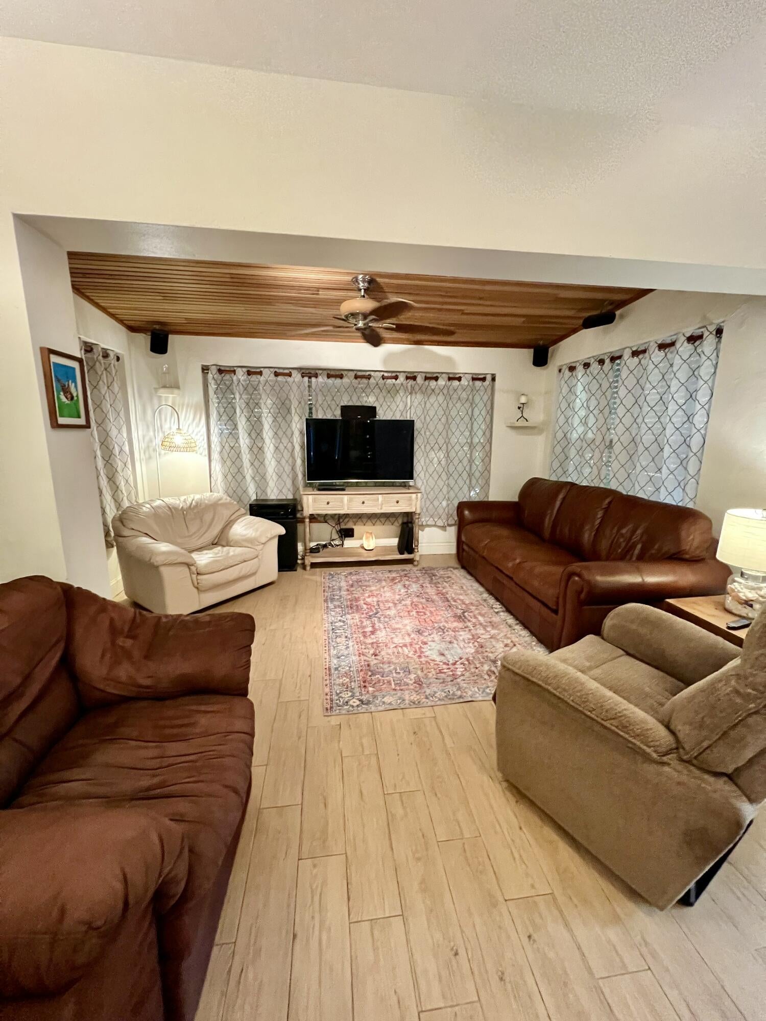 2240 HARBOR Drive
