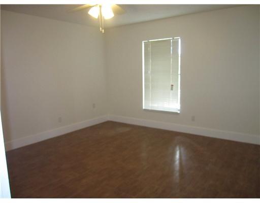 CHATEAULAINE - Residential Lease