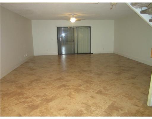 CHATEAULAINE - Residential Lease