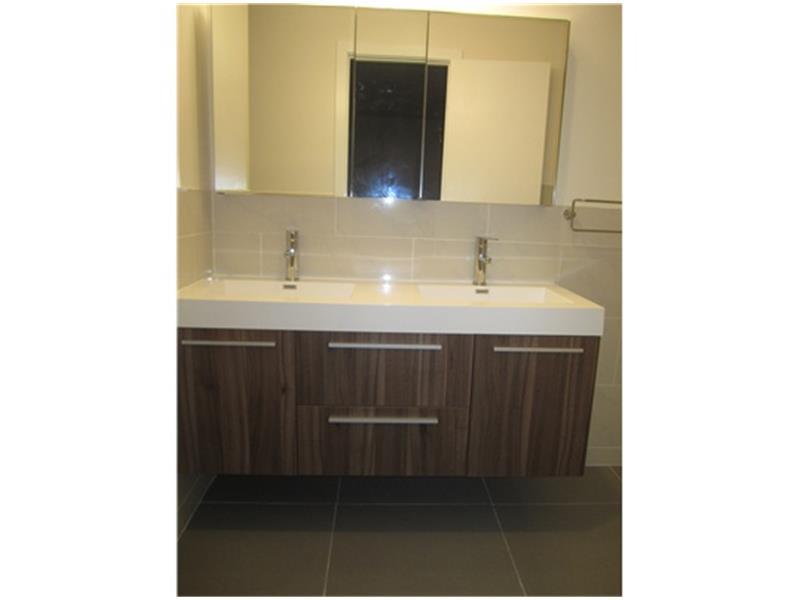 CHATEAULAINE - Residential Lease