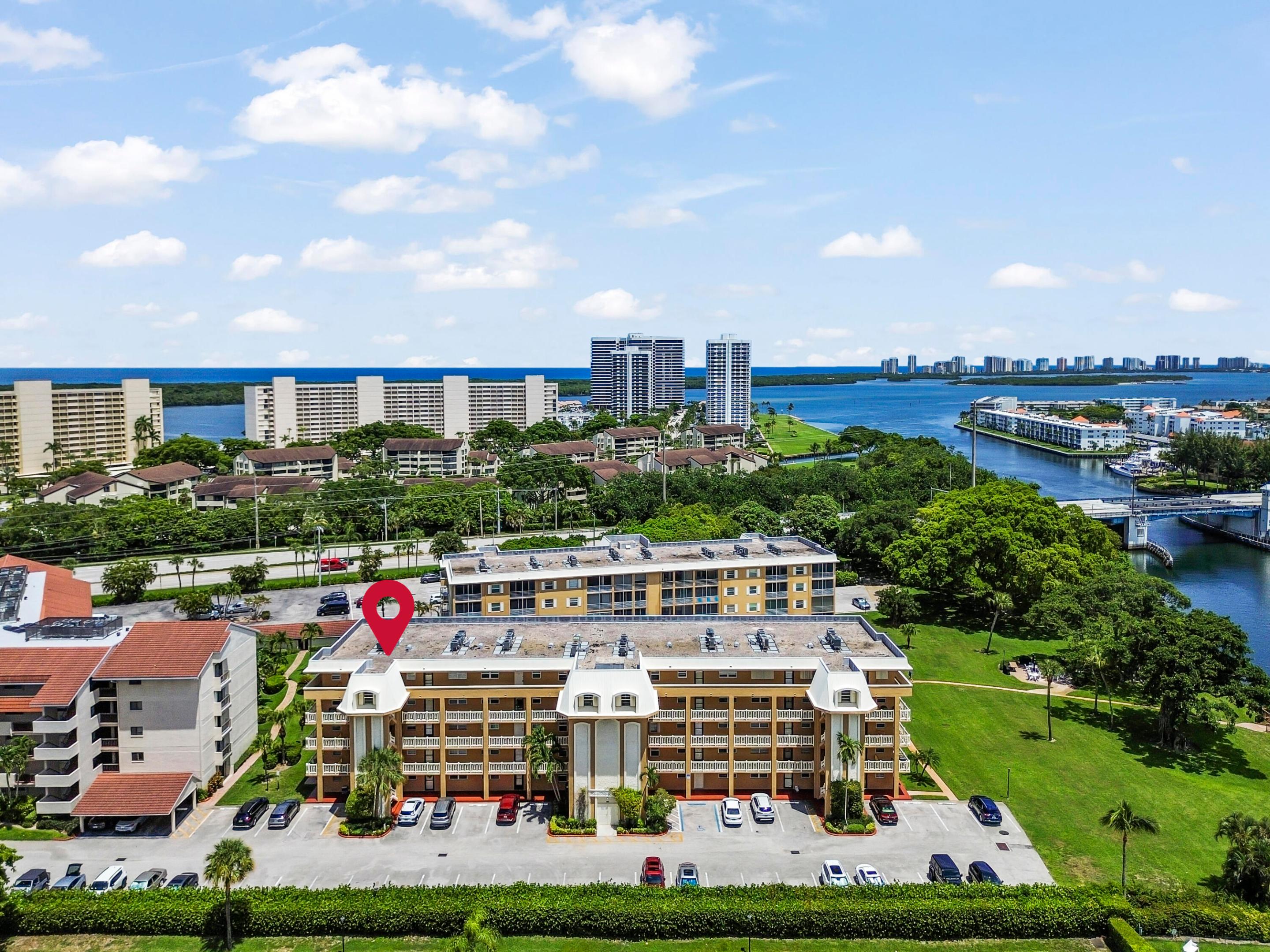 Photo 1 of 40 — 308 Golfview Road 101, North Palm Beach, FL 33408